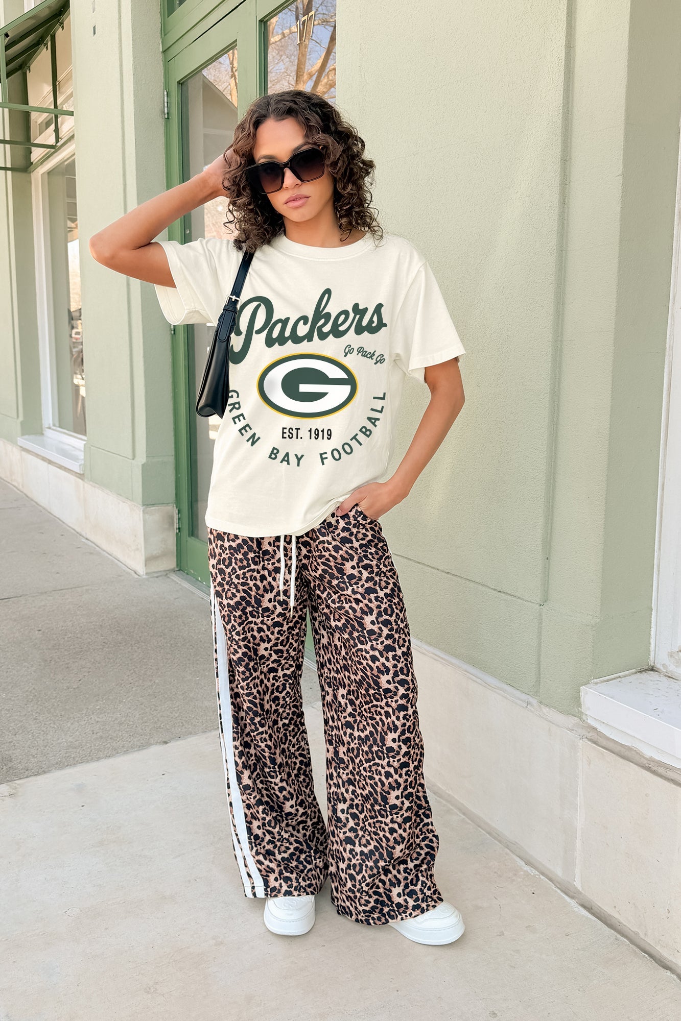GREEN BAY PACKERS YOU KNOW OUR NAME CLASSIC FIT COTTON BLEND CREWNECK TEE