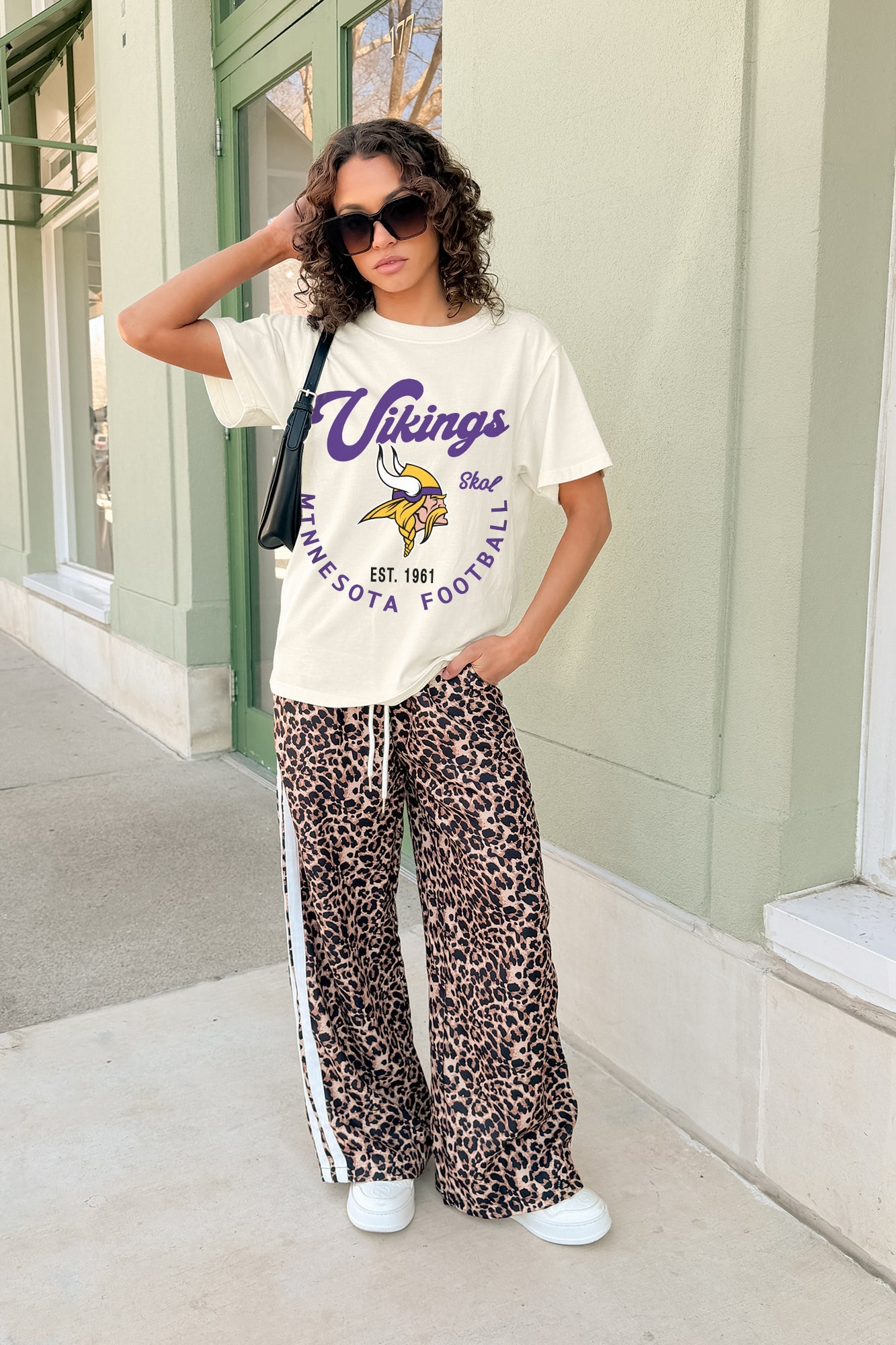 MINNESOTA VIKINGS YOU KNOW OUR NAME CLASSIC FIT COTTON BLEND CREWNECK TEE