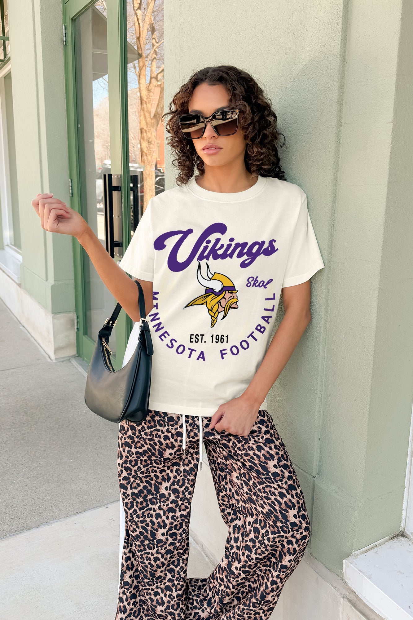 MINNESOTA VIKINGS YOU KNOW OUR NAME CLASSIC FIT COTTON BLEND CREWNECK TEE