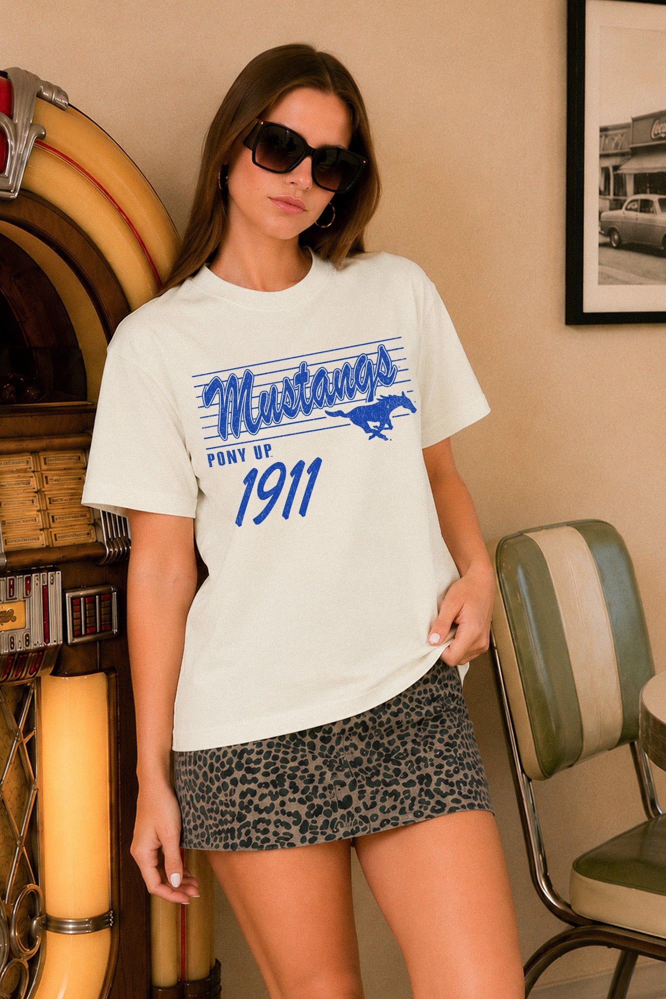 SMU MUSTANGS OLD SCHOOL CLASSIC FIT COTTON BLEND CREWNECK TEE