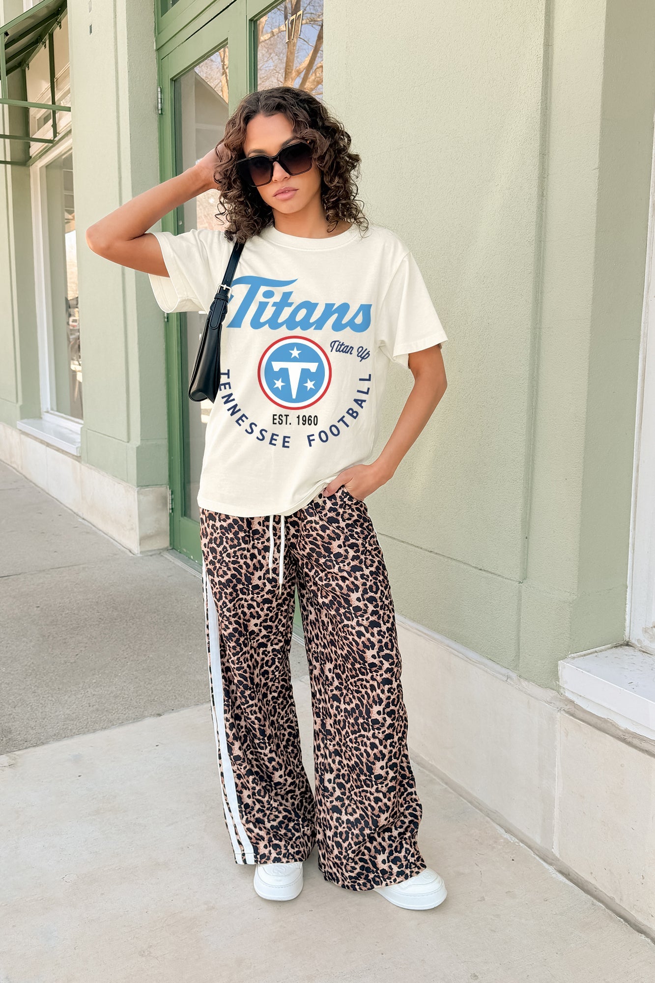 TENNESSEE TITANS YOU KNOW OUR NAME CLASSIC FIT COTTON BLEND CREWNECK TEE