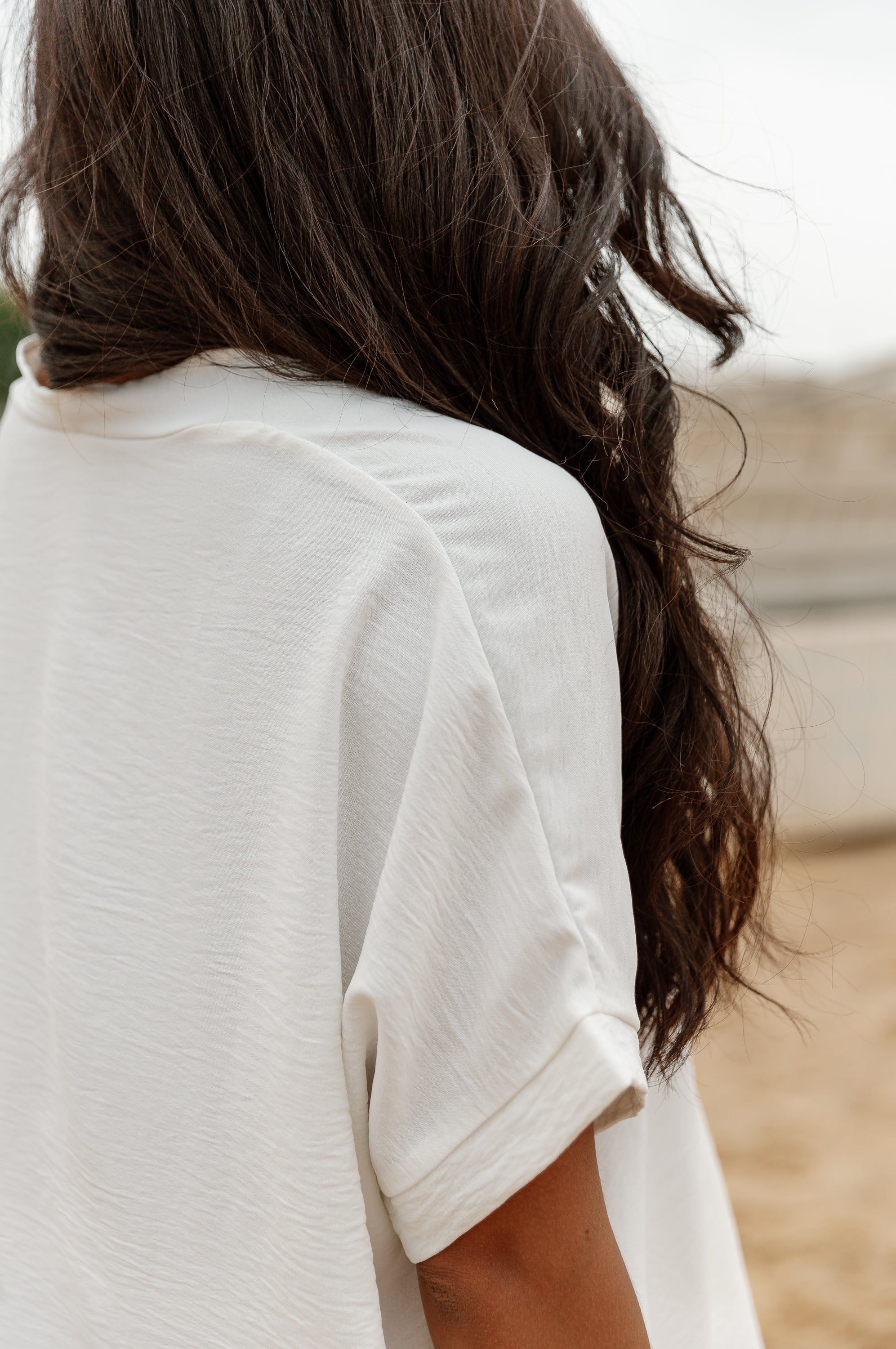 PERCY RELAXED FIT WOVEN V-NECK BLOUSE IN WHITE