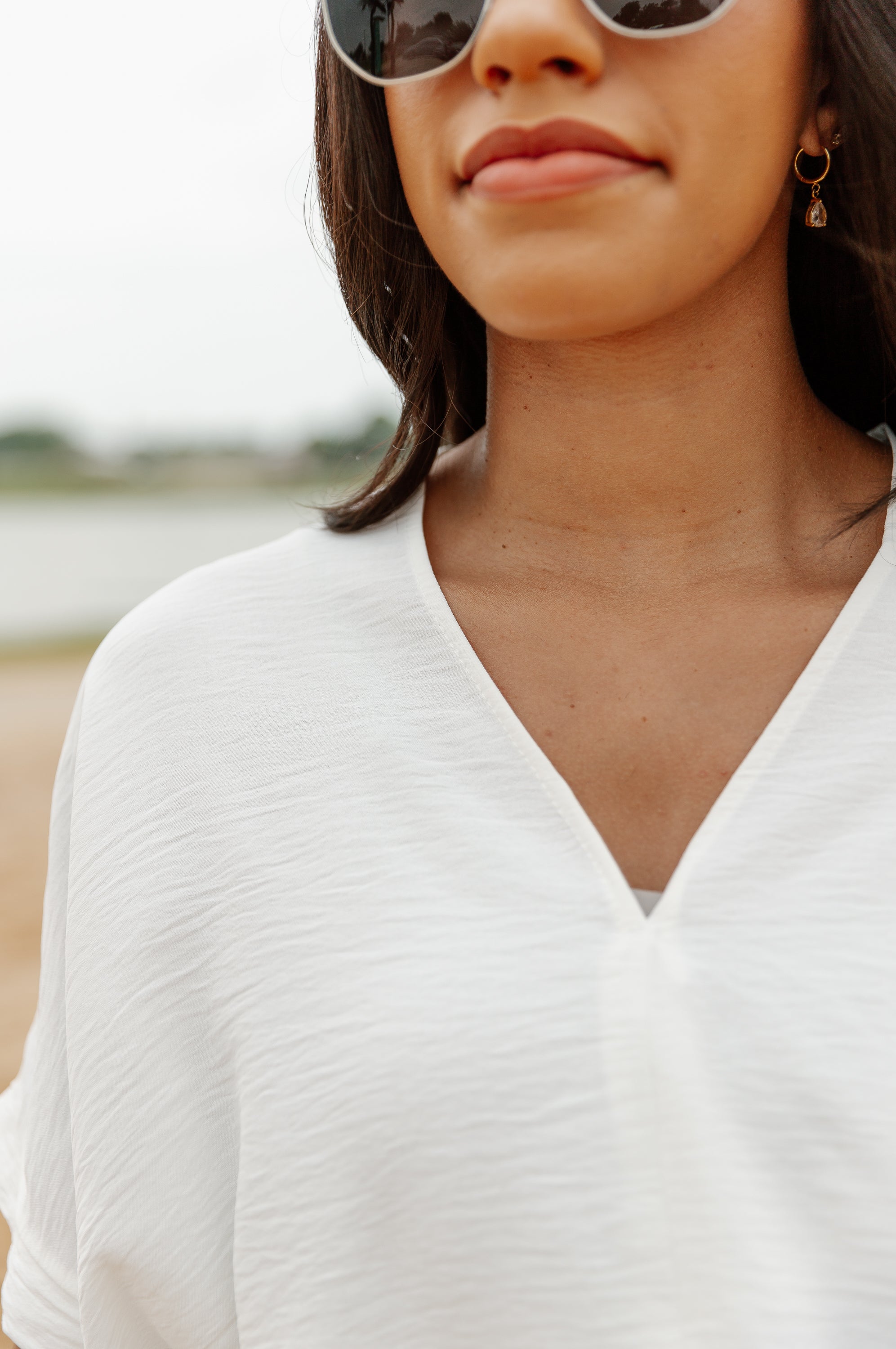 PERCY RELAXED FIT WOVEN V-NECK BLOUSE IN WHITE