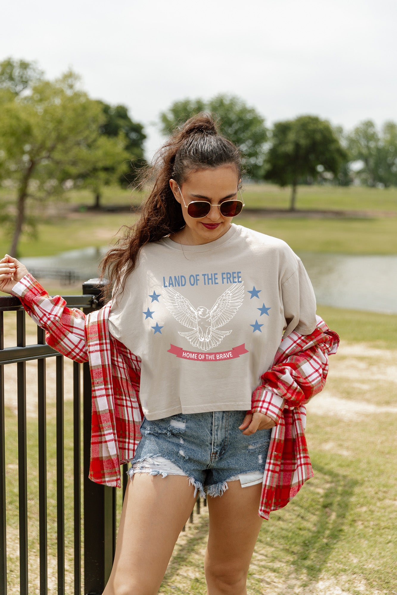 LAND OF THE FREE CLASSIC CROP TEE