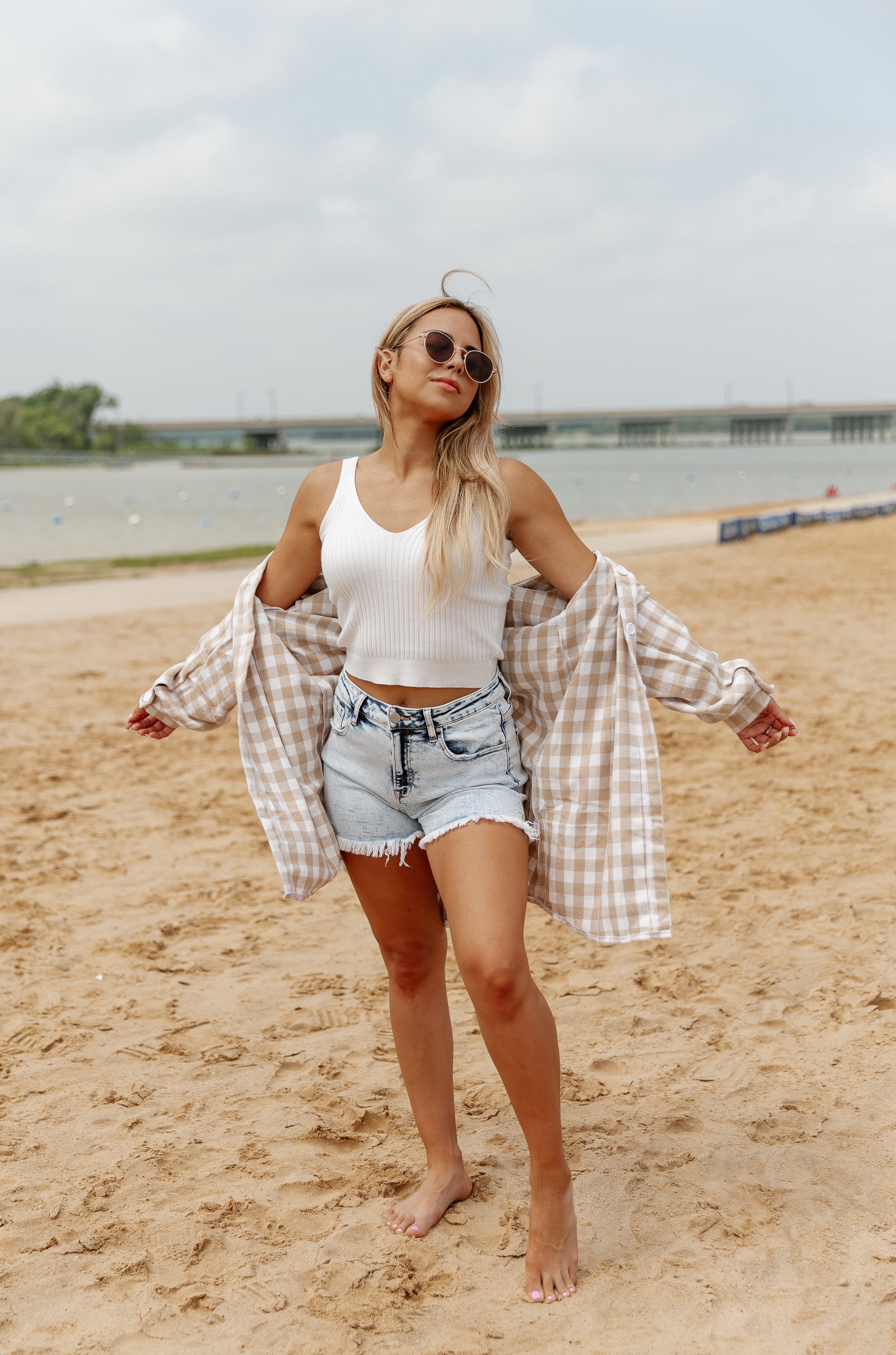 CHECKING IN BUTTON DOWN TOP