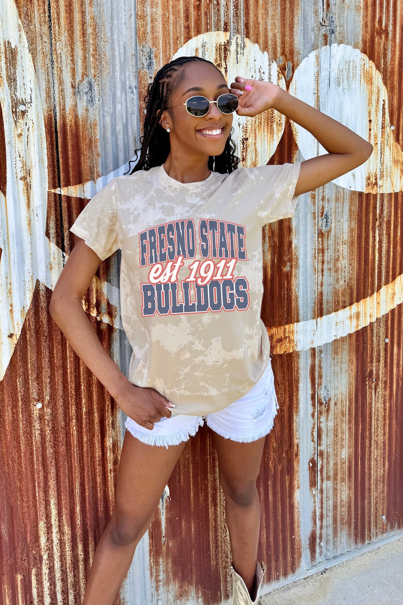 FRESNO STATE BULLDOGS DEEP ROOTS BLEACH WASH TEE