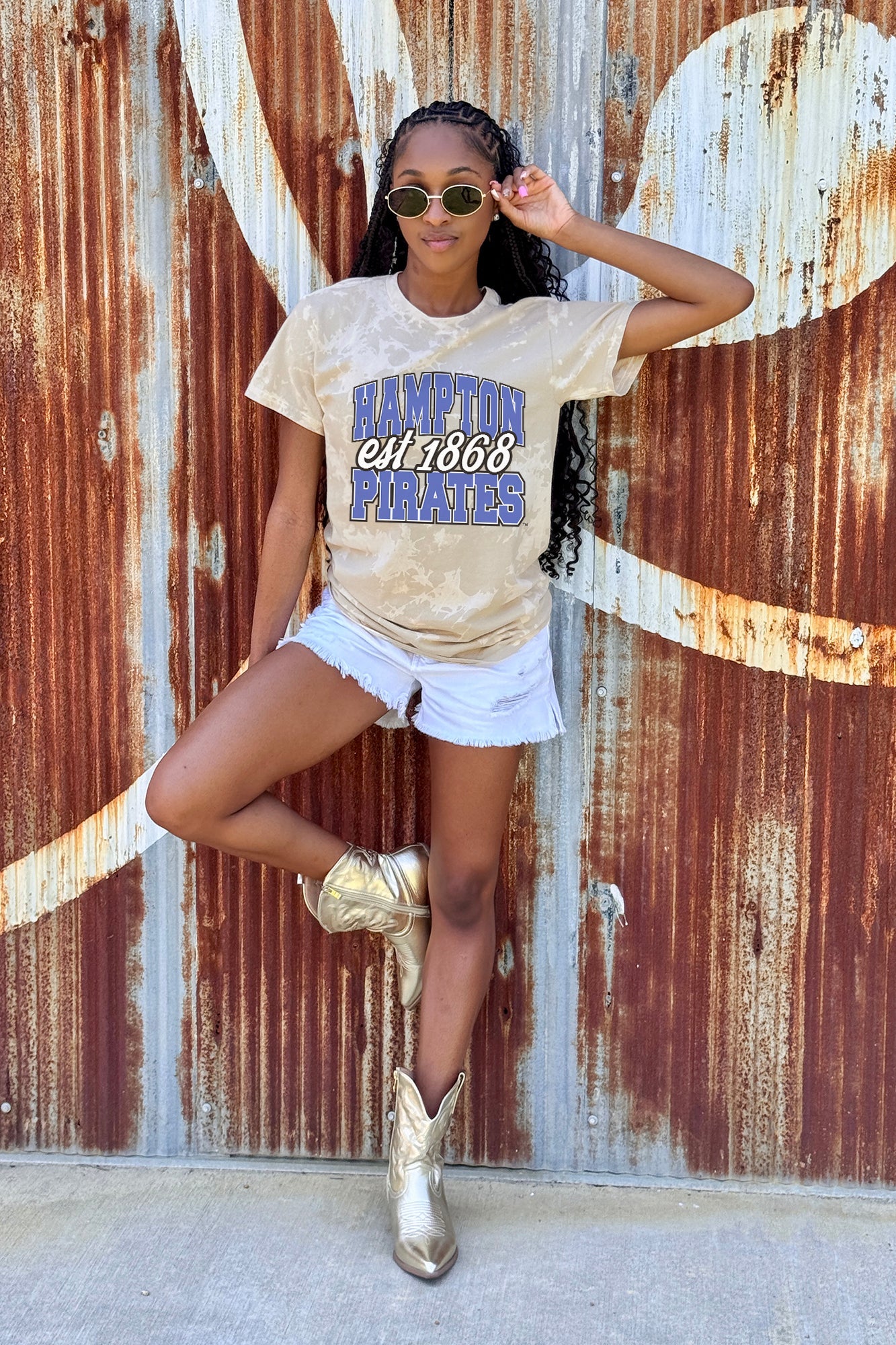 HAMPTON PIRATES DEEP ROOTS BLEACH WASH TEE