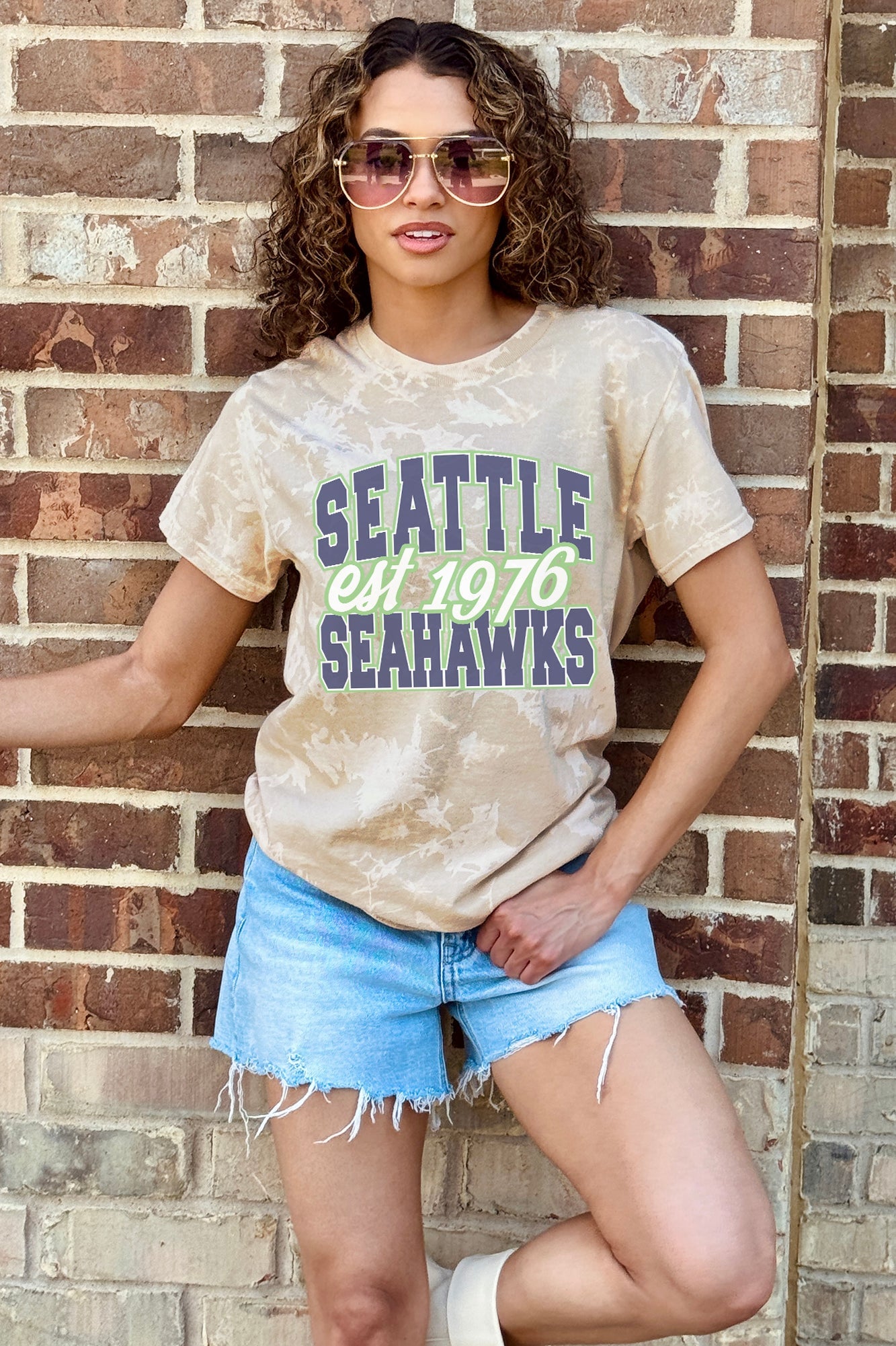 SEATTLE SEAHAWKS DEEP ROOTS BLEACH WASH TEE