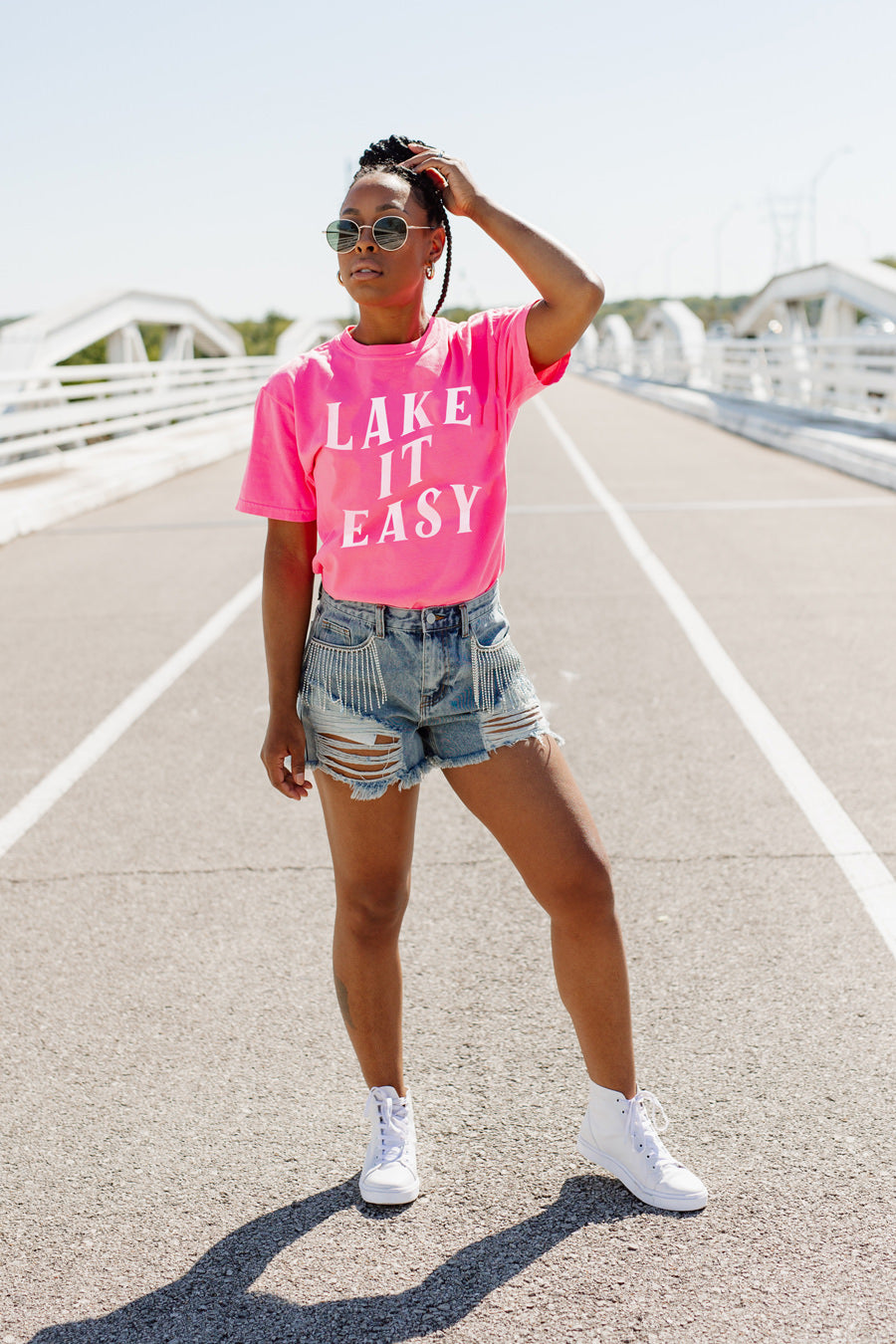 LAKE IT EASY VINTAGE WASH BOYFRIEND TEE