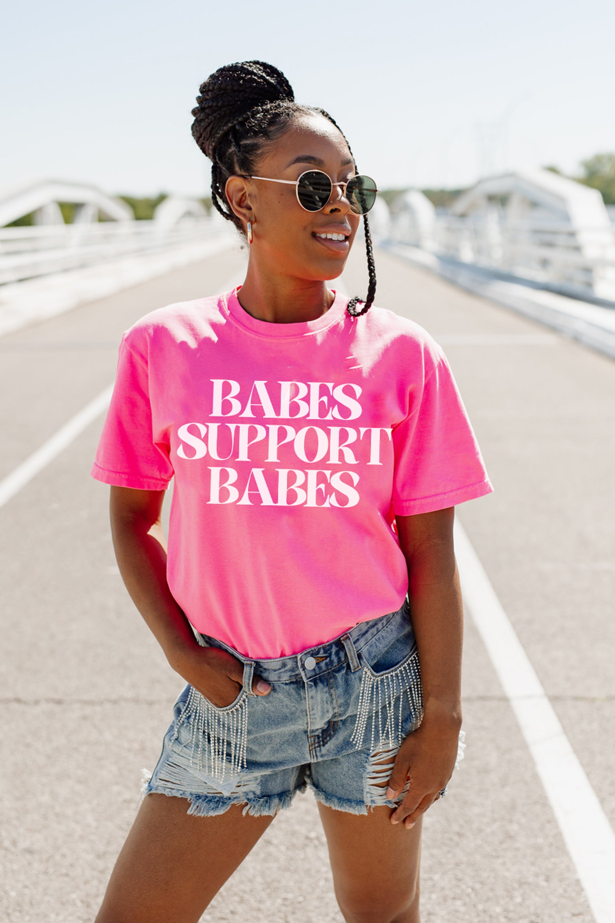 BABES SUPPORT BABES VINTAGE WASH BOYFRIEND TEE