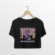 MINNESOTA VIKINGS PURE VICTORY CLASSIC CROP TEE