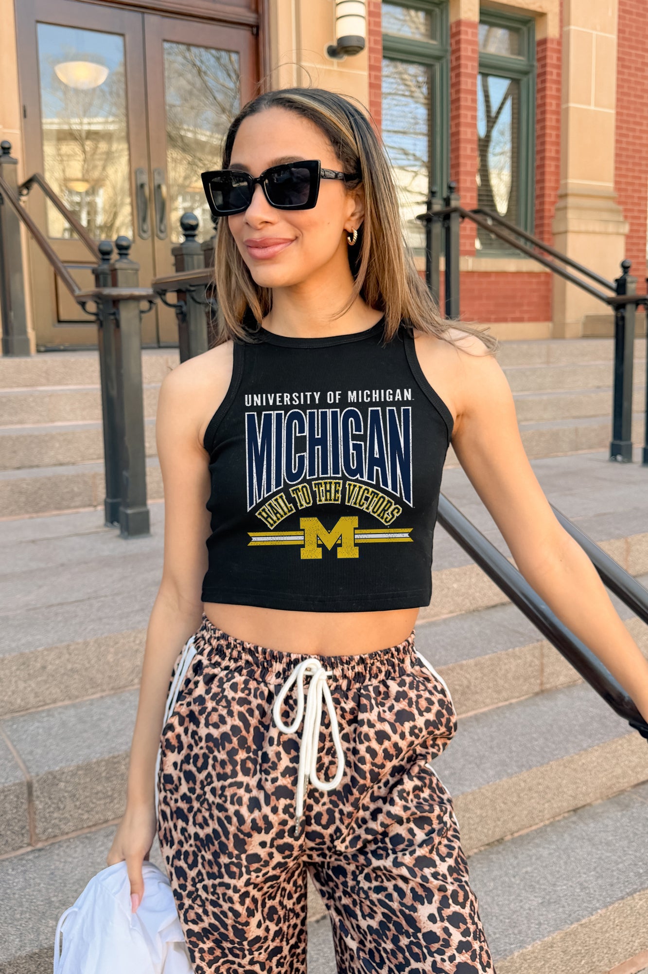 MICHIGAN WOLVERINES MIC DROP ESSENTIAL RIBBED CROP TANK