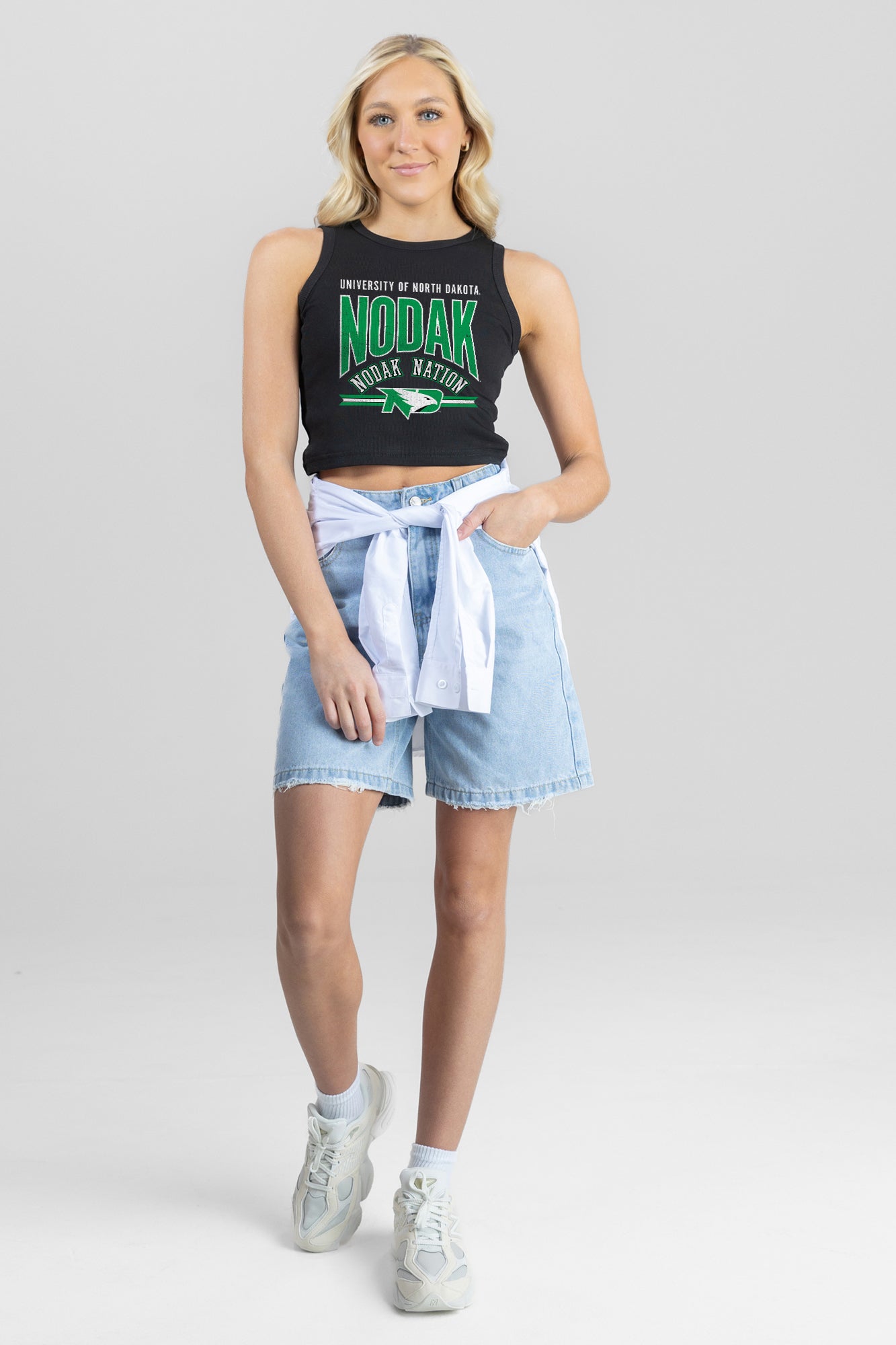 NORTH DAKOTA FIGHTING HAWKS MIC DROP ESSENTIAL RIBBED CROP TANK