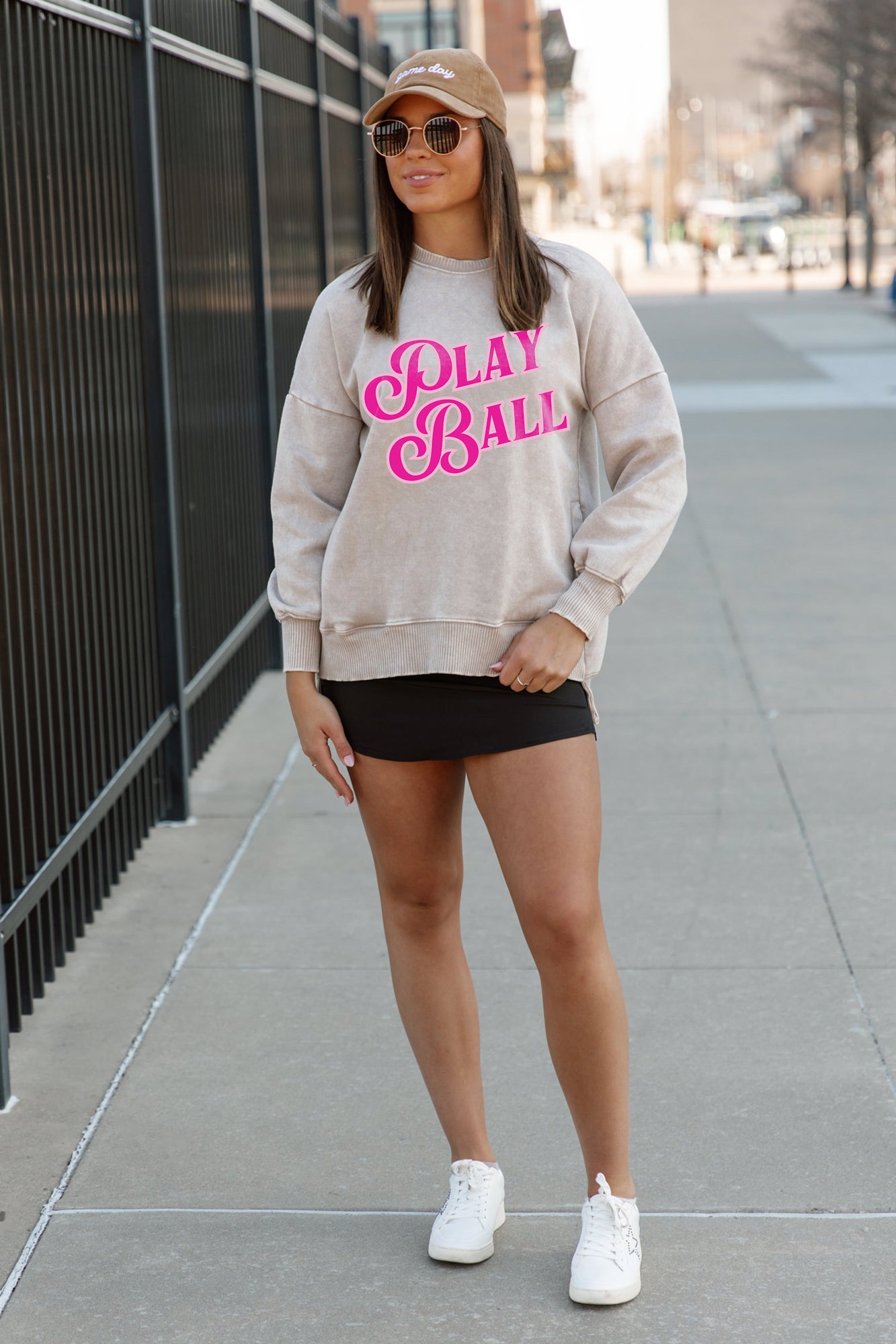 DREAMING OF BASEBALL VINTAGE WASHED POCKET SWEATSHIRT