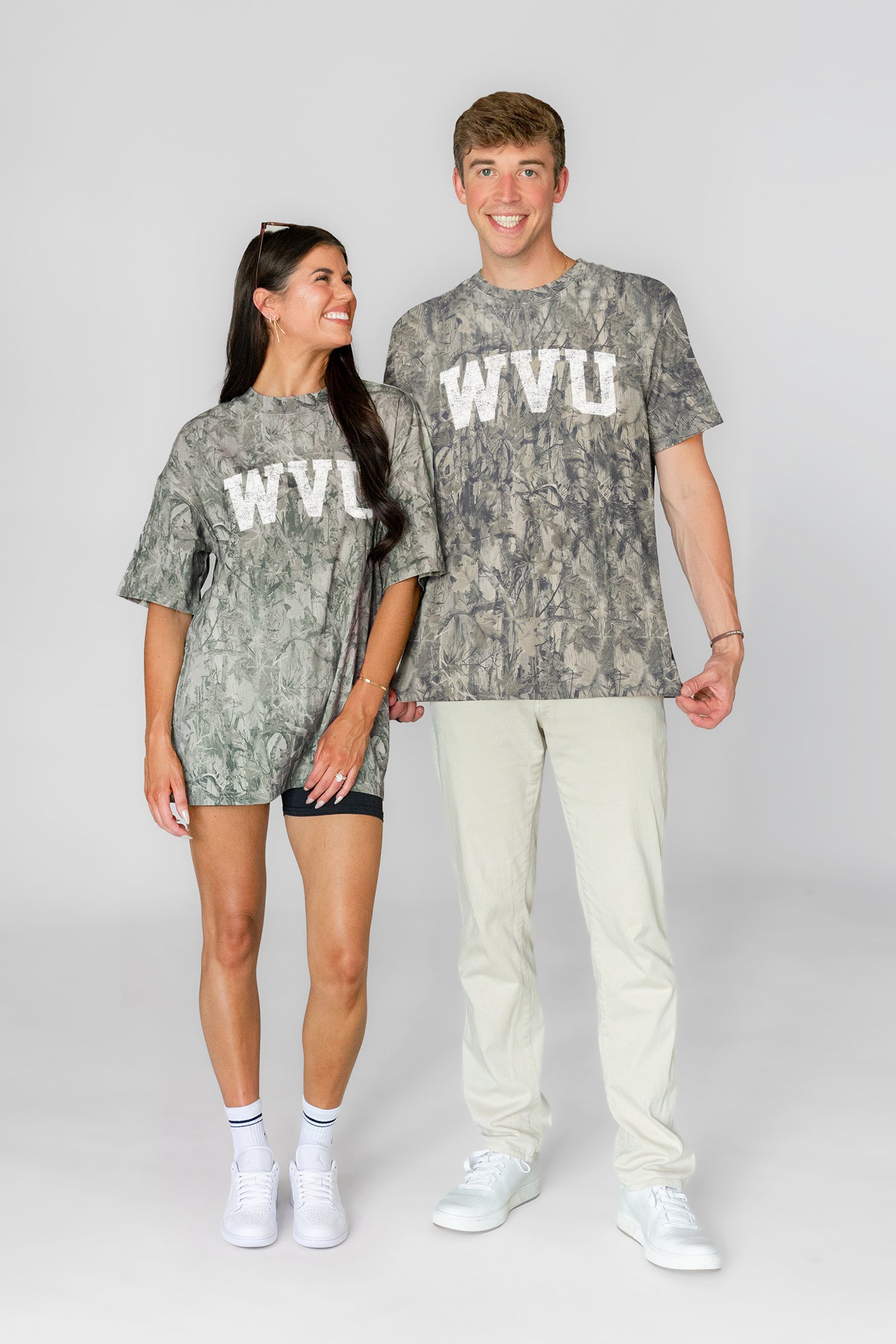 WEST VIRGINIA MOUNTAINEERS FIELD READY VINTAGE WOODLAND CAMO UNISEX TEE