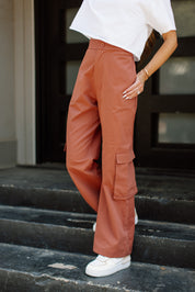 REMI TWILL CARGO PANTS - BROWN