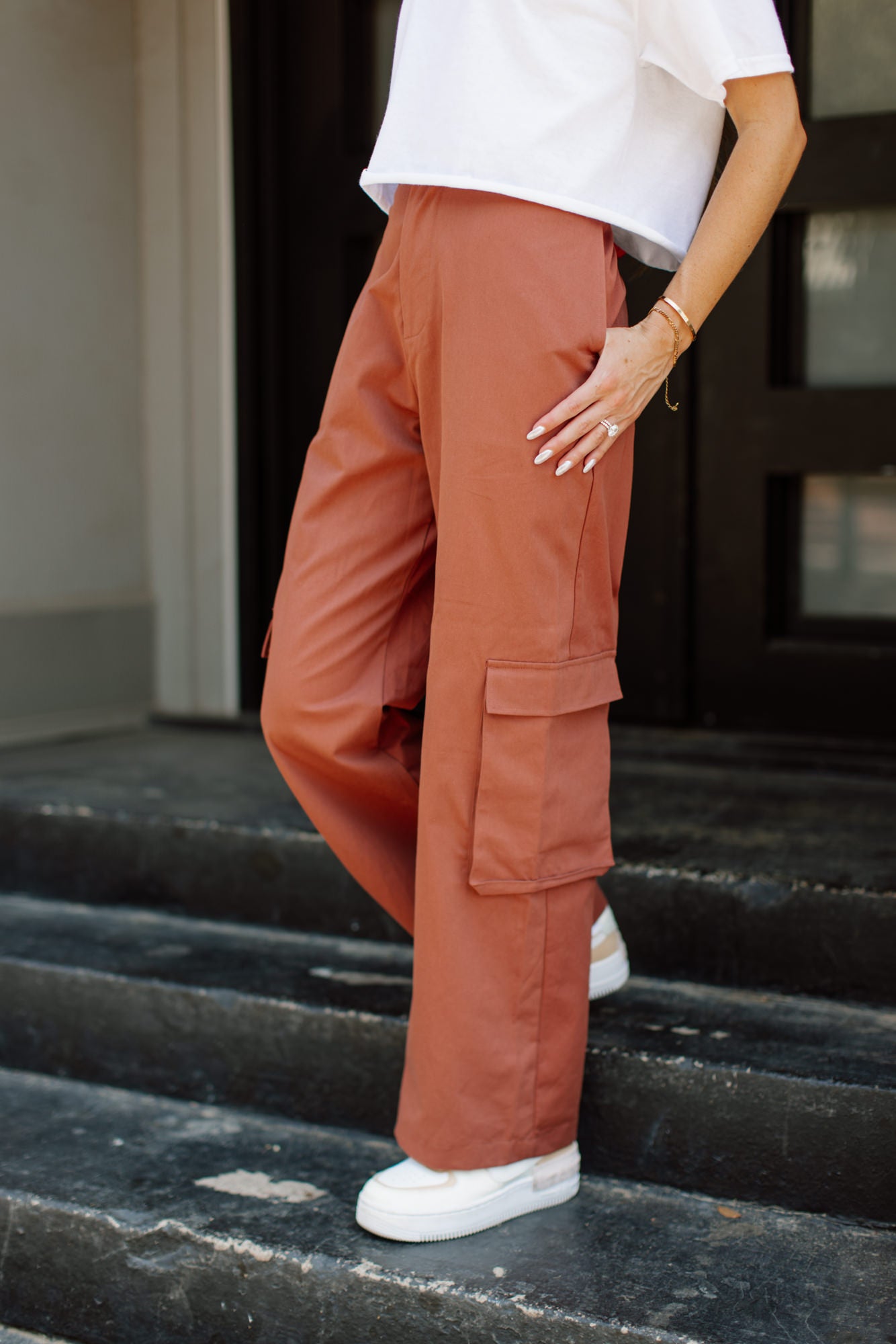 REMI TWILL CARGO PANTS - BROWN