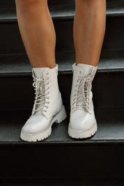 STRUTTIN IN SPARKLES BOOTS IN IVORY