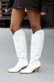 WILD WEST WANDERER BOOTS IN WHITE