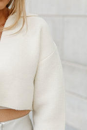 CHEYENNE V-NECK COLLAR WITH DROP SHOULDER SWEATER IN IVORY