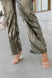 NAOMI WIDE LEG PLEATED PANTS