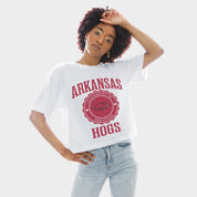 ARKANSAS RAZORBACKS RETRO PLAY BOXY FIT CROPPED TEE