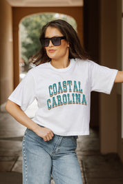 COASTAL CAROLINA CHANTICLEERS CLAIM TO FAME BOXY FIT WOMEN'S CROPPED TEE