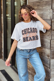 CHICAGO BEARS DEEP ROOTS BOXY FIT CROPPED TEE