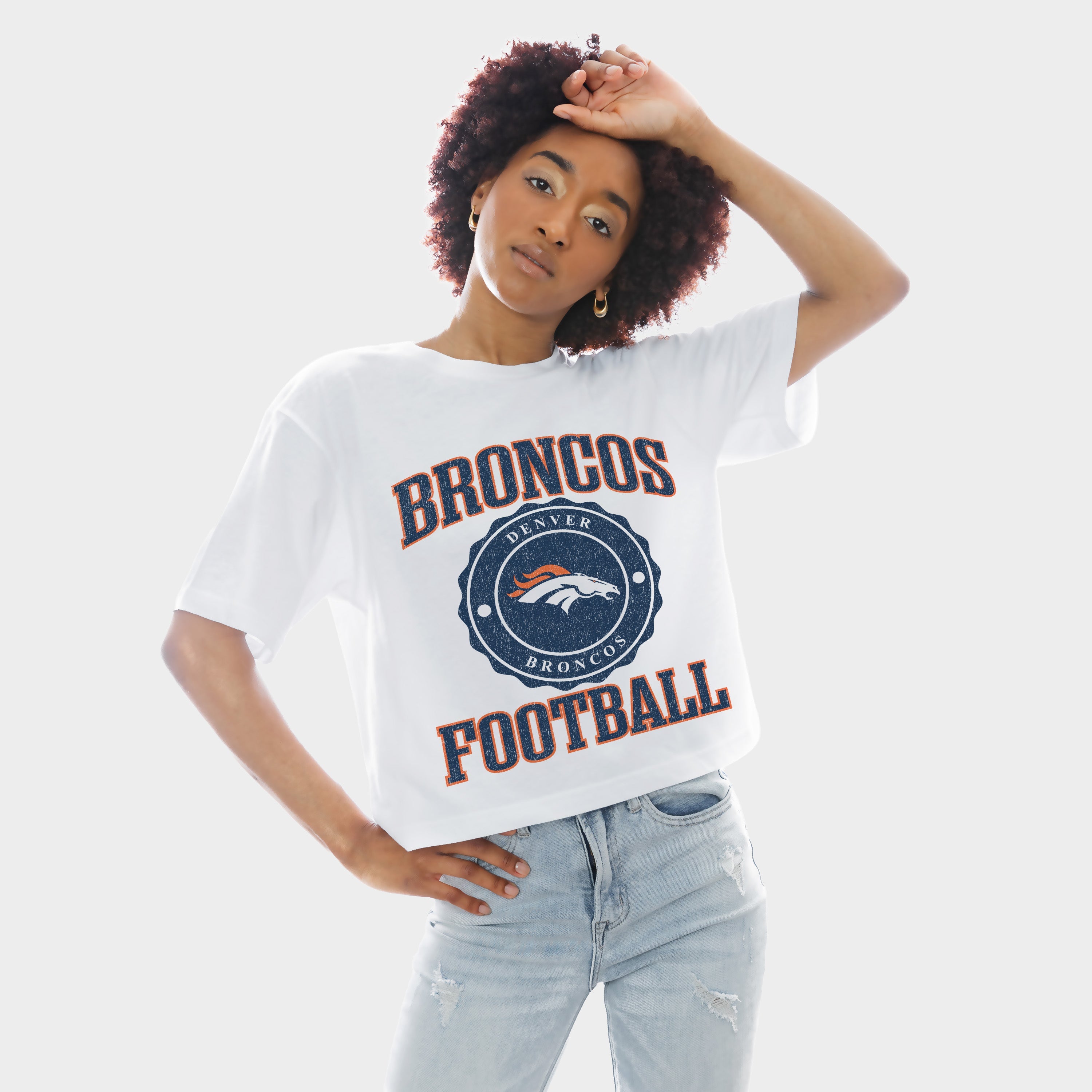 DENVER BRONCOS RETRO PLAY BOXY FIT CROPPED TEE