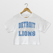 DETROIT LIONS DEEP ROOTS BOXY FIT CROPPED TEE