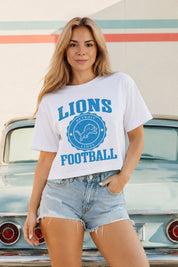 DETROIT LIONS RETRO PLAY BOXY FIT CROPPED TEE