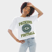 GREEN BAY PACKERS RETRO PLAY BOXY FIT CROPPED TEE