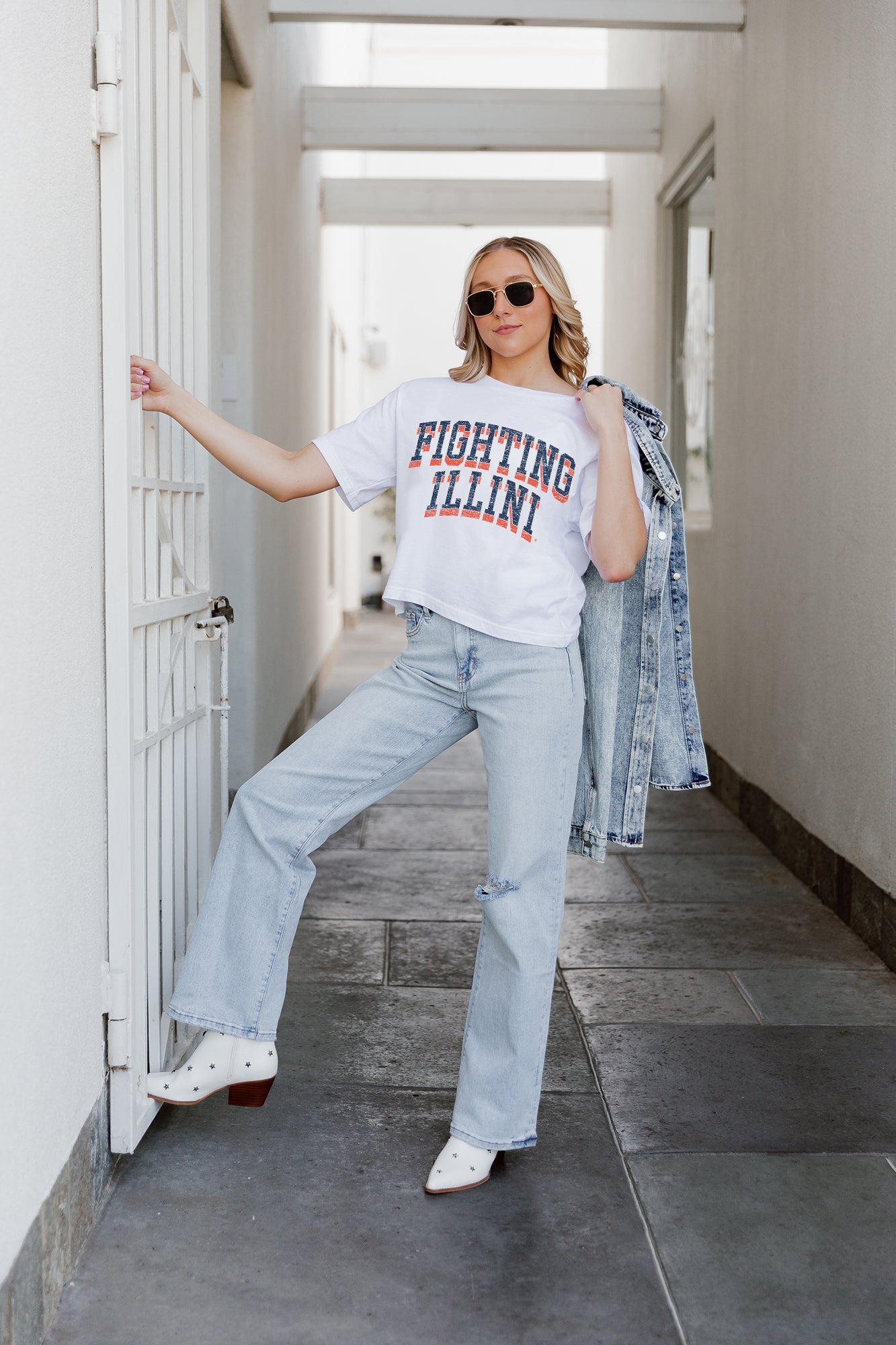 White Illinois Fighting Illini Claim to Fame Boxy-Fit Crop Tee - Styled Look | Gameday Couture - SOHO