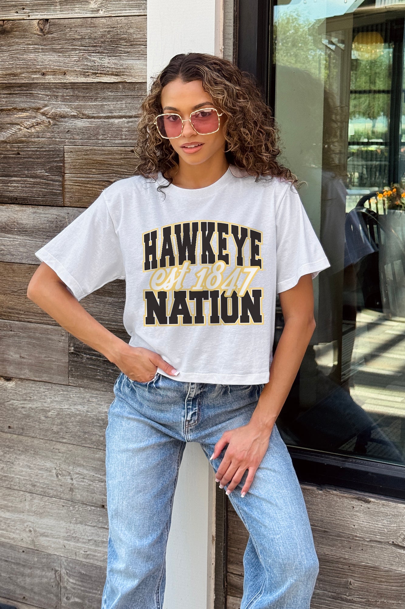 IOWA HAWKEYES DEEP ROOTS BOXY FIT WOMEN'S CROPPED TEE
