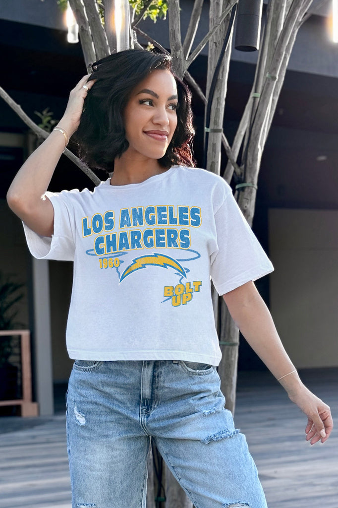 LOS ANGELES CHARGERS GAMEDAY GOALS BOXY FIT WOMEN'S CROP TEE
