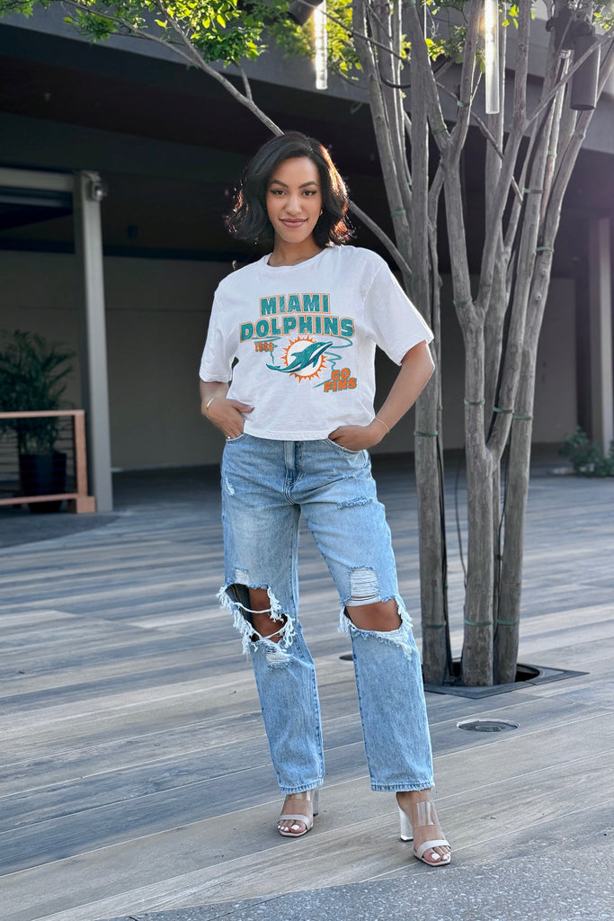 MIAMI DOLPHINS GAMEDAY GOALS BOXY FIT WOMEN'S CROP TEE