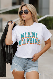 MIAMI DOLPHINS CLAIM TO FAME BOXY FIT WOMEN'S CROPPED TEE