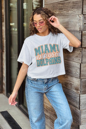 MIAMI DOLPHINS DEEP ROOTS BOXY FIT CROPPED TEE