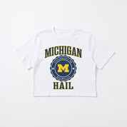 MICHIGAN WOLVERINES RETRO PLAY BOXY FIT CROPPED TEE