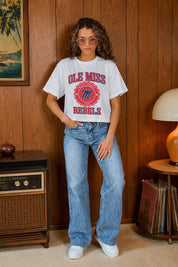 OLE MISS REBELS RETRO PLAY BOXY FIT CROPPED TEE