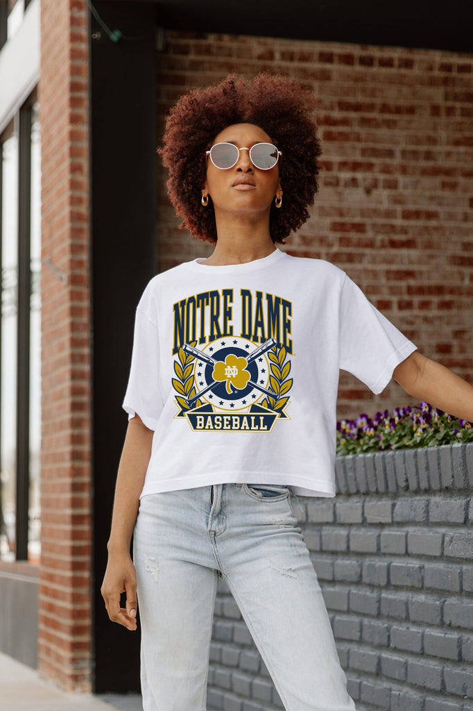NOTRE DAME FIGHTING IRISH BASES LOADED BOXY FIT WOMEN'S CROP TEE