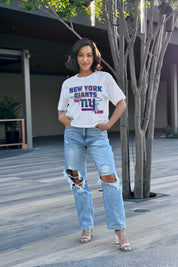 NEW YORK GIANTS GAMEDAY GOALS BOXY FIT WOMEN'S CROP TEE