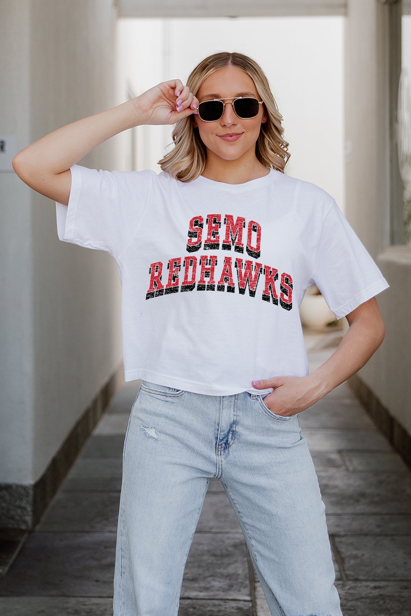 SOUTHEAST MISSOURI REDHAWKS CLAIM TO FAME BOXY FIT WOMEN'S CROPPED TEE