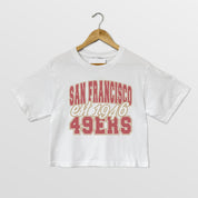 SAN FRANCISCO 49ERS DEEP ROOTS BOXY FIT CROPPED TEE