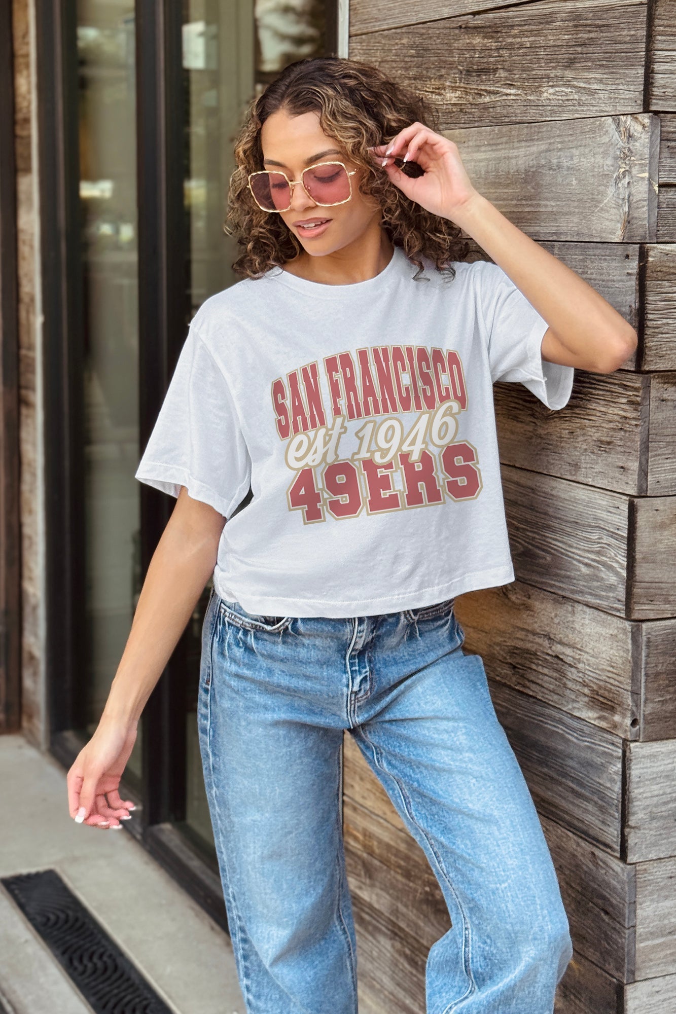 SAN FRANCISCO 49ERS DEEP ROOTS BOXY FIT CROPPED TEE