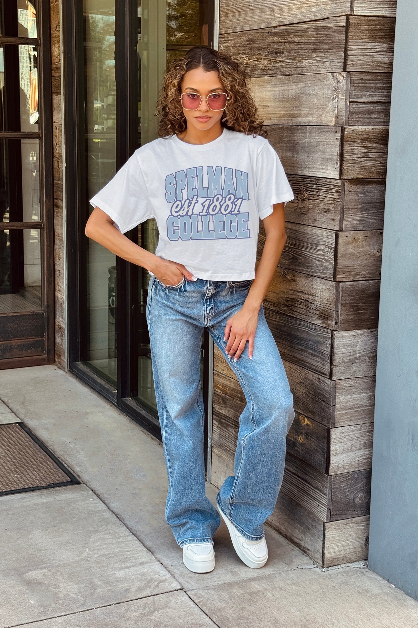 SPELMAN COLLEGE JAGUARS DEEP ROOTS BOXY FIT WOMEN'S CROPPED TEE