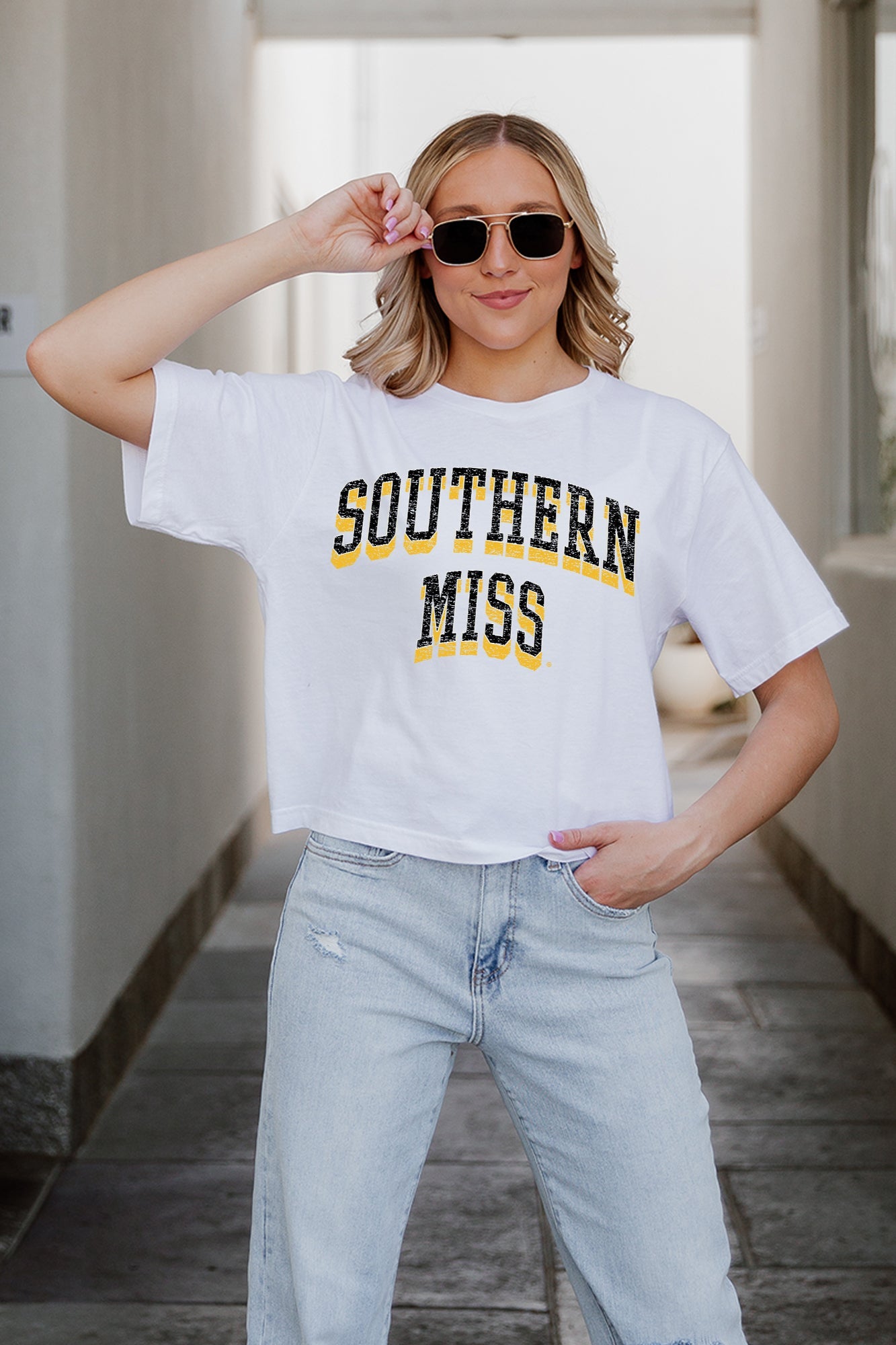 SOUTHERN MISS GOLDEN EAGLES CLAIM TO FAME BOXY FIT WOMEN'S CROPPED TEE