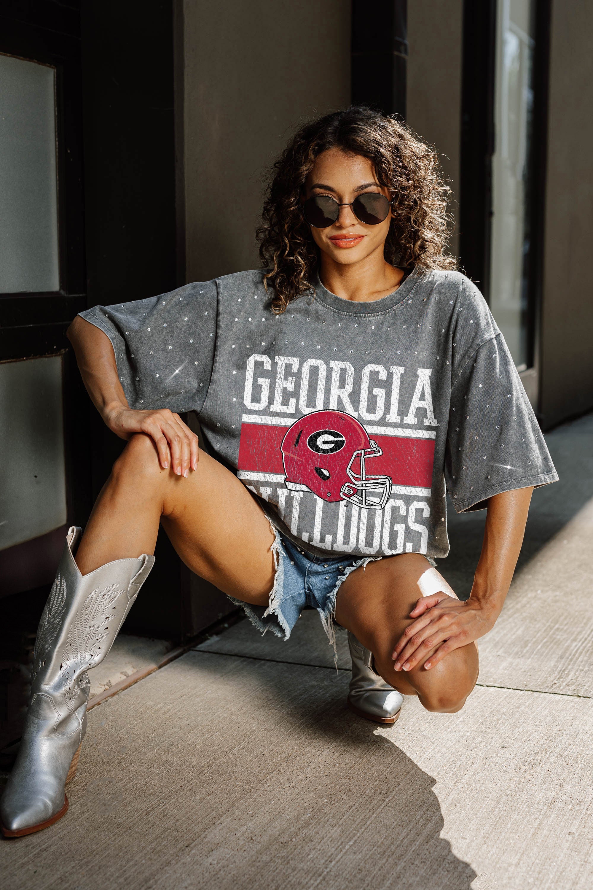 GEORGIA BULLDOGS ON THE BALL MINI RHINESTONE SHORT SLEEVE CLASSIC TEE