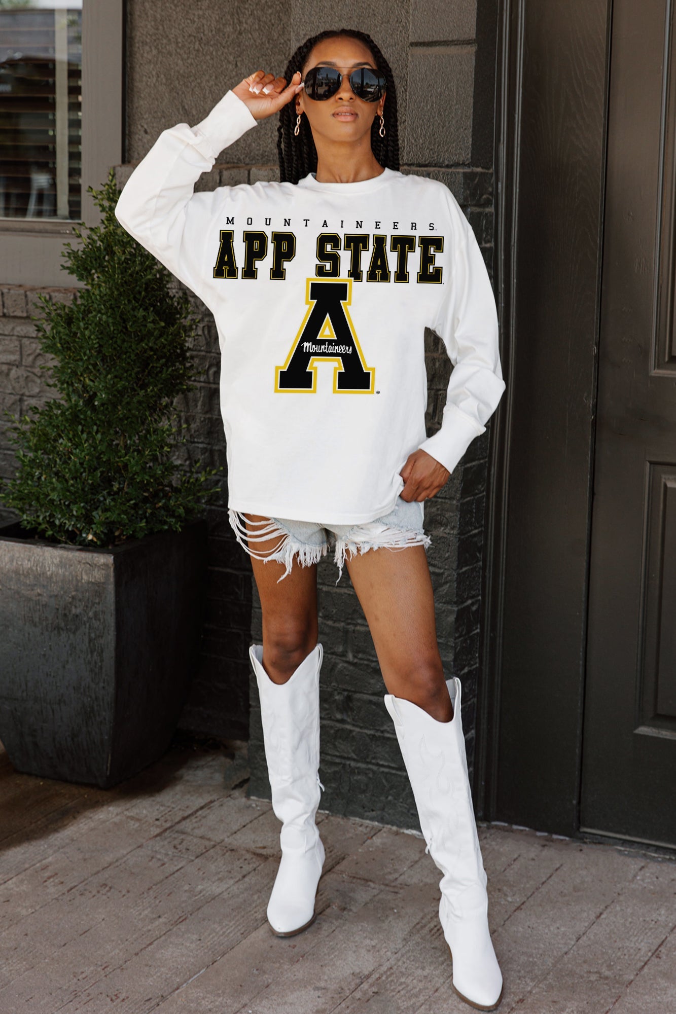 APPALACHIAN STATE MOUNTAINEERS BIG GOALS OVERSIZED LONG SLEEVE TEE WITH RIBBED NECKLINE AND CUFFS