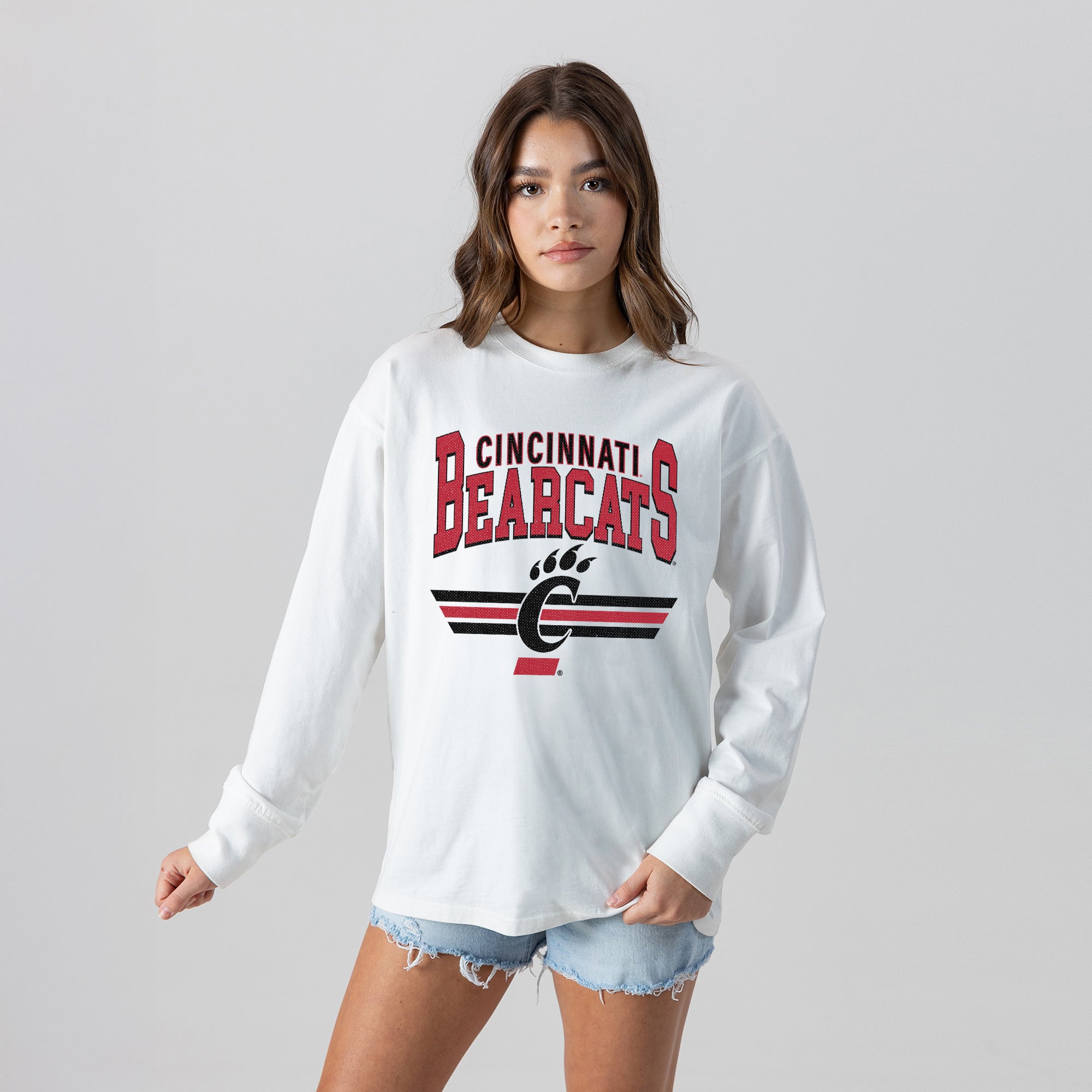 CINCINNATI BEARCATS SWIFT STRIKE ESSENTIAL RELAXED FIT LONG SLEEVE TEE